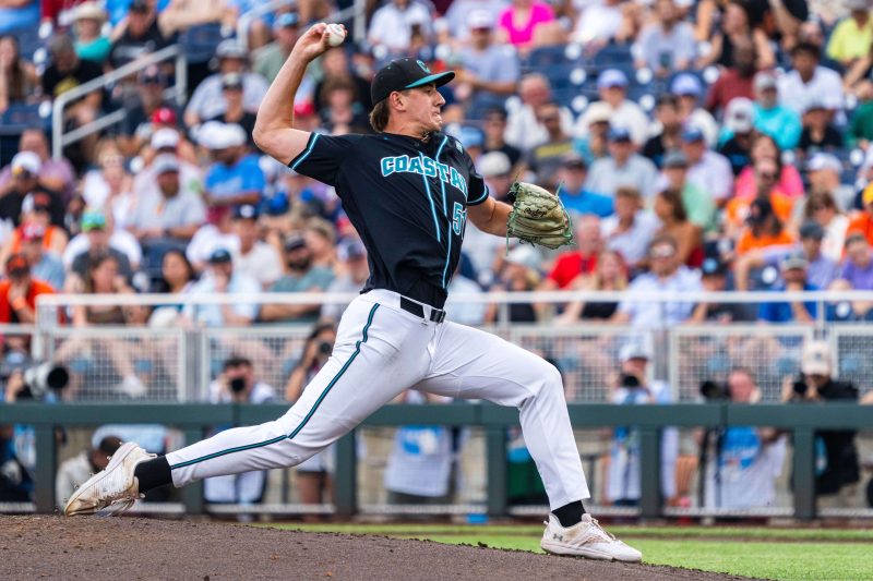 Winners and losers from Sunday’s play at College World Series