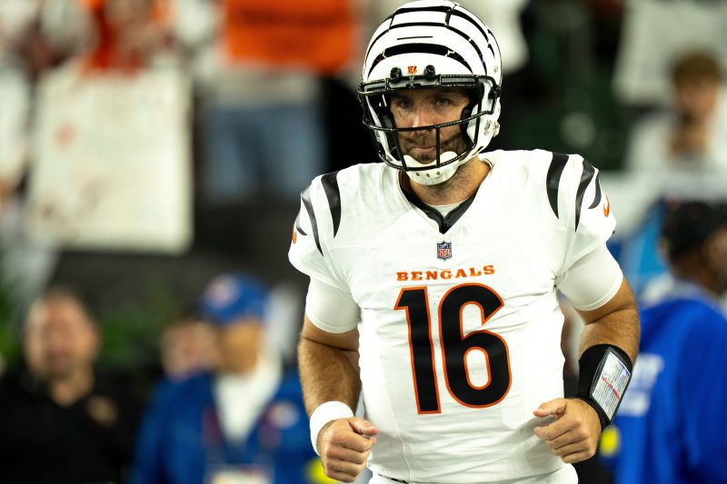 Bengals’ Joe Flacco hilariously explains rushing attempt vs. Steelers