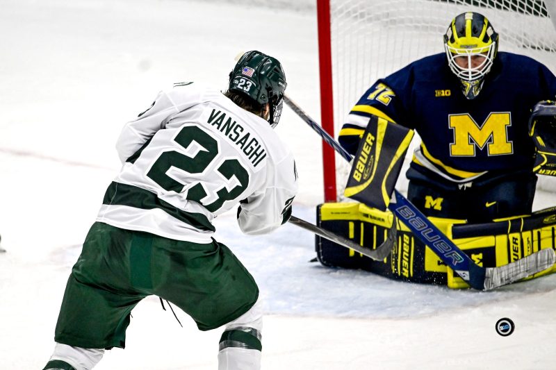Men’s college hockey rankings: Wolverines rolling, but have key injury